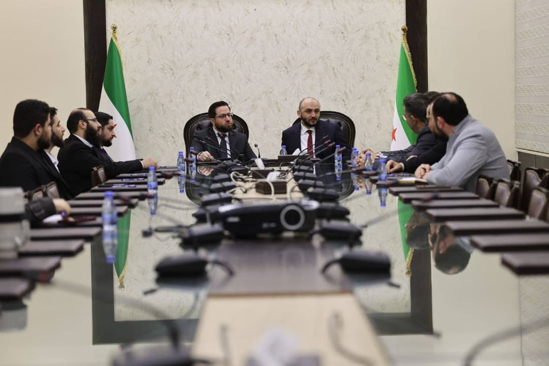 وزير التنمية الإدارية ومحافظ حمص يبحثان تفعيل مسارات التحول المؤسسي ورفع كفاءة المؤسسات المحلية