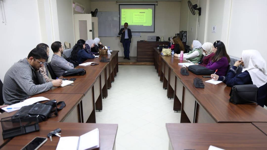 وزارة التنمية الإدارية تُنظِّم دورةً تدريبيةً متخصصةً في فن المراسلات الرسمية وإعداد التقارير الحكومية