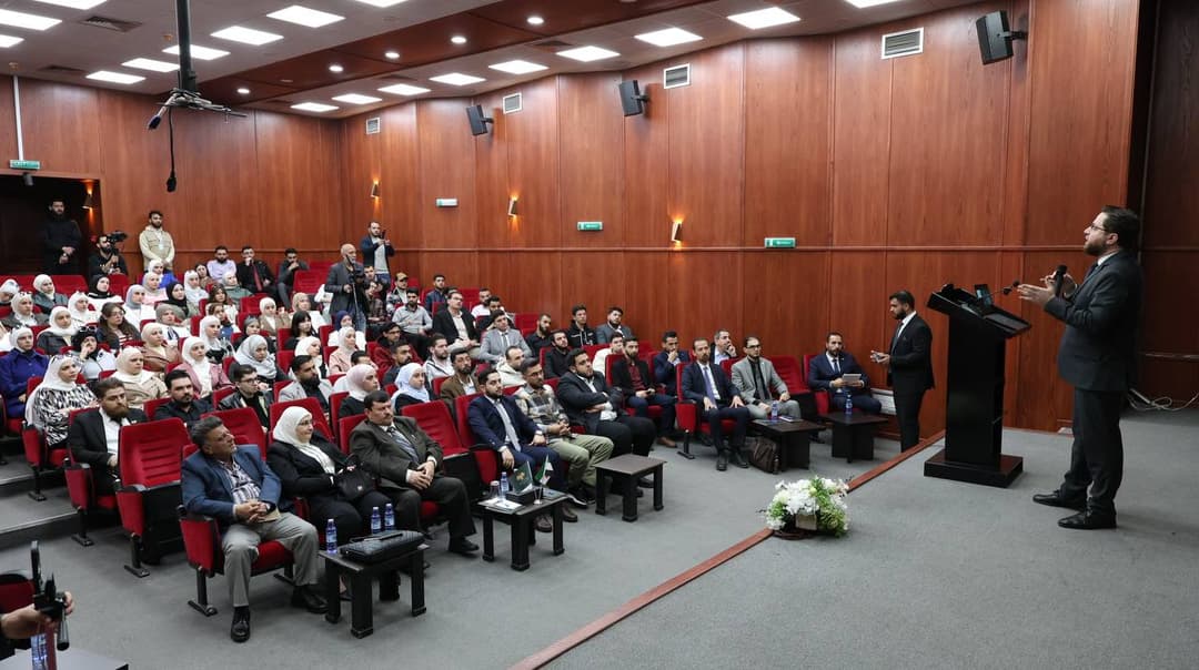 استجابةً لطلب كلية الحقوق بجامعة دمشق، استضافت وزارة التنمية الإدارية طلاب الدراسات العليا والأوائل من السنوات الجامعية ضمن ورشة عمل حول مشروع قانون الخدمة المدنية ومسارات عمل الوزارة